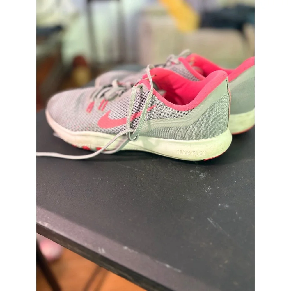 Nike Flex TR 7 Womens Training Shoes Grey Pink 898479-006 Size 9.5